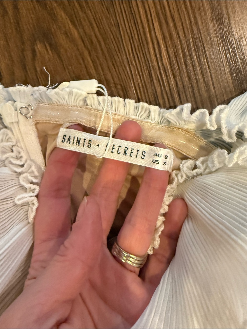 NWT Ruffle Sleeve Dress - Picture 8 of 8